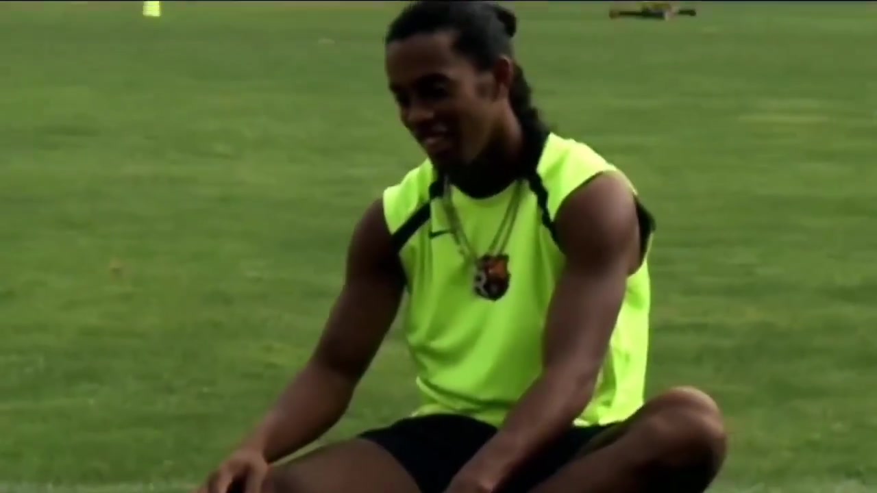 他真的能做到吗名场面当年小罗连续四次击中横梁完整版