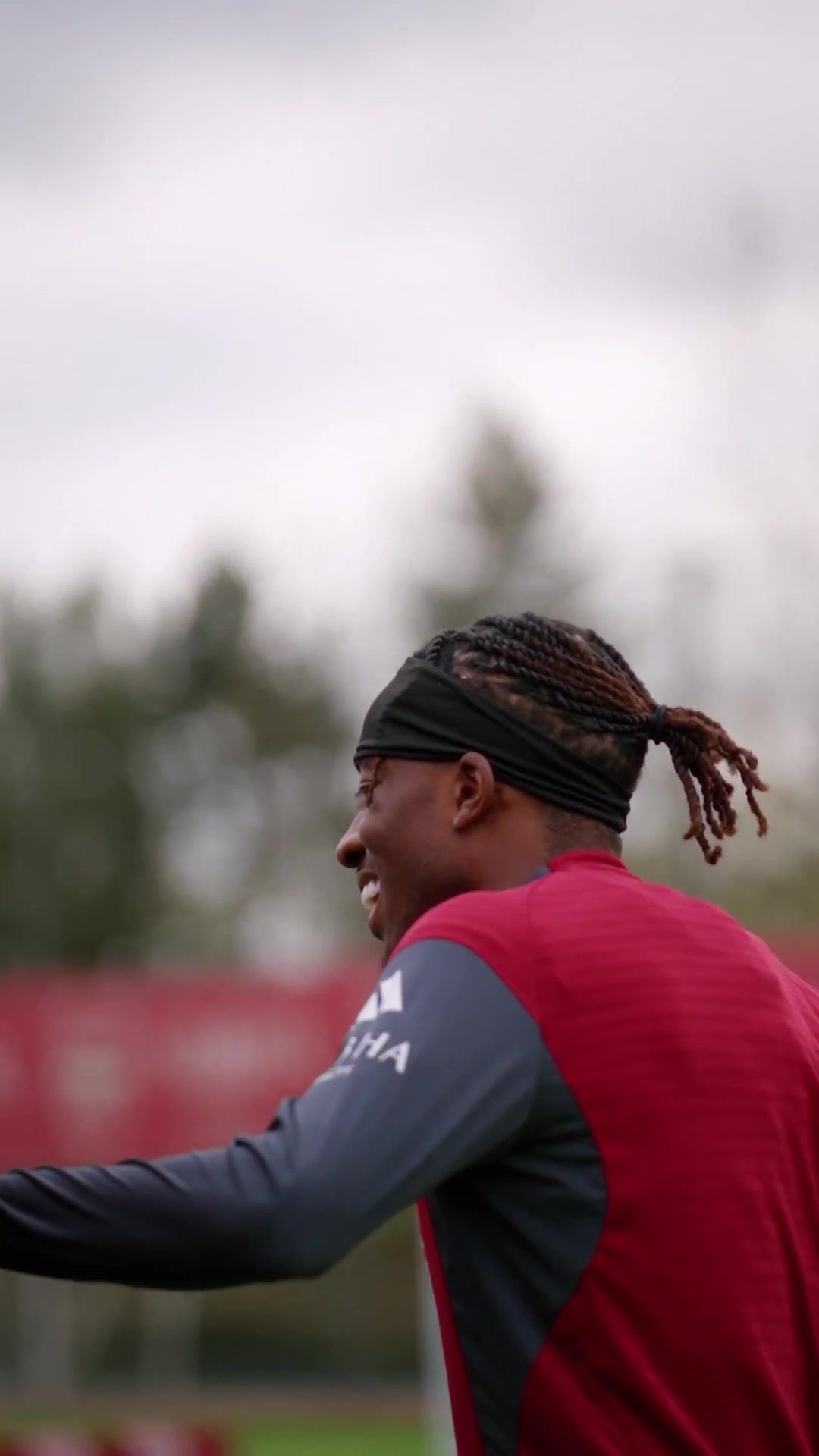 大战在即阿森纳全队备战拜仁