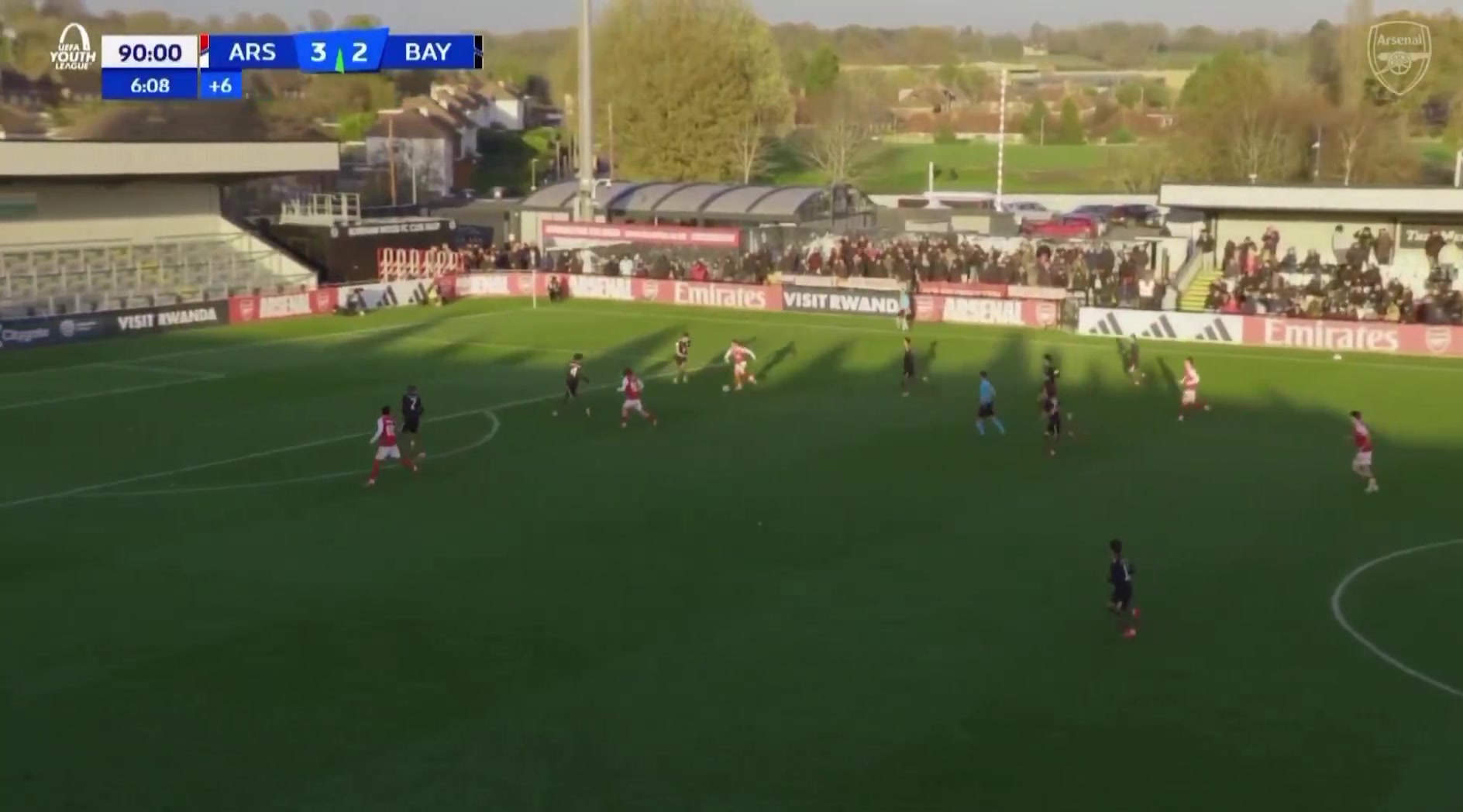 太丝滑15岁道曼连过2人马赛回旋挑射助枪手青年欧冠4-2拜仁